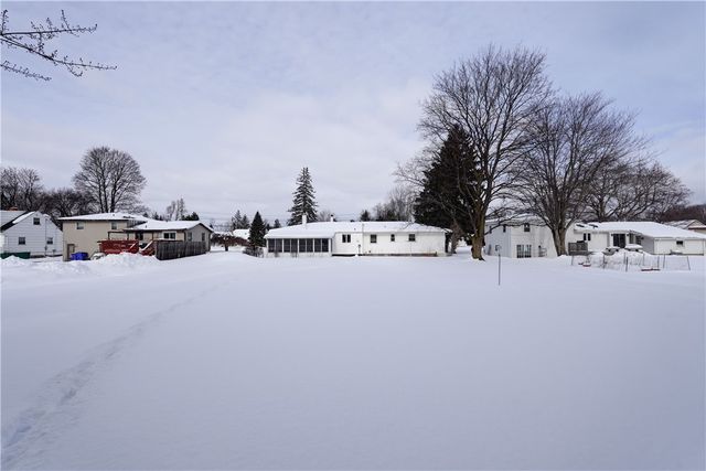 319 Mill Road, Greece, NY 14626