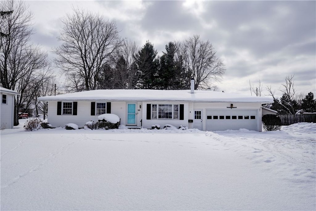 319 Mill Road, Greece, NY 14626