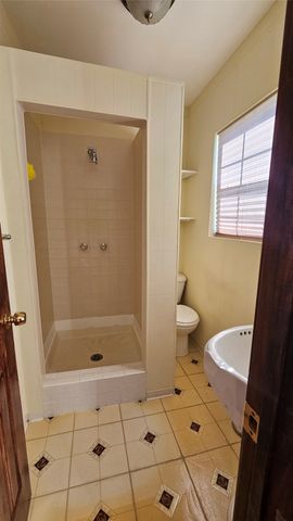 8736 Johns Road, Alvarado, TX 76009