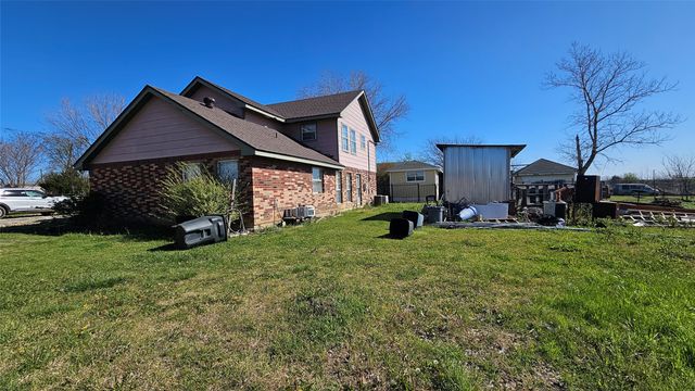 8736 Johns Road, Alvarado, TX 76009