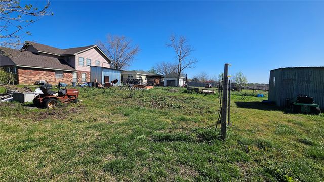 8736 Johns Road, Alvarado, TX 76009