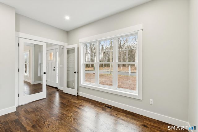 592 Village Street, Bristol, CT 06010