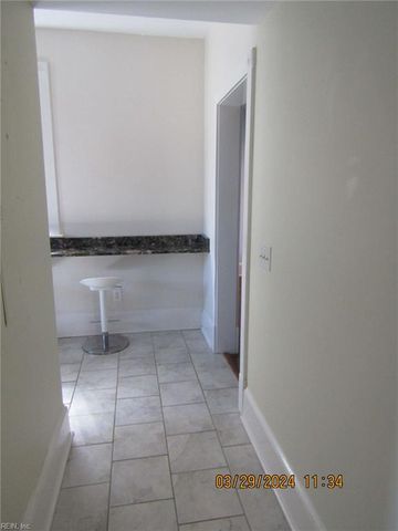 736 W Princess Anne Rd Unit 301, Norfolk, VA 23517