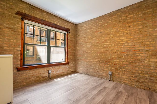 7025 N Sheridan Road 1N, Chicago, IL 60626