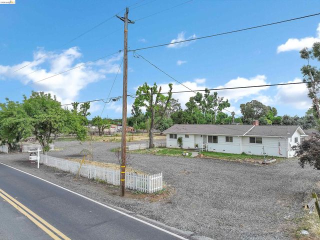 1791 Sunset Rd, Brentwood, CA 94513