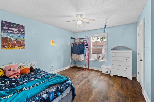 1300 N 37th Street, Rogers, AR 72756