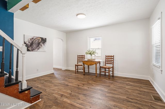 1022 Walter Ave, Louisville, KY 40215