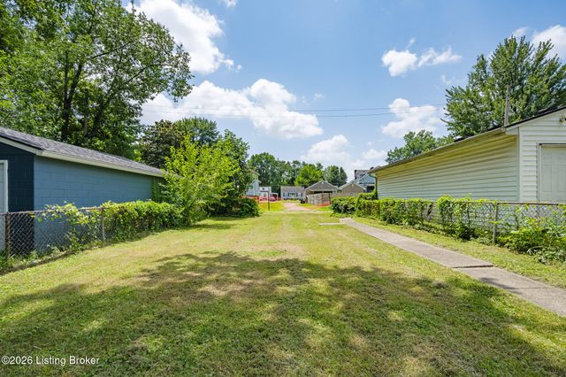 1022 Walter Ave, Louisville, KY 40215