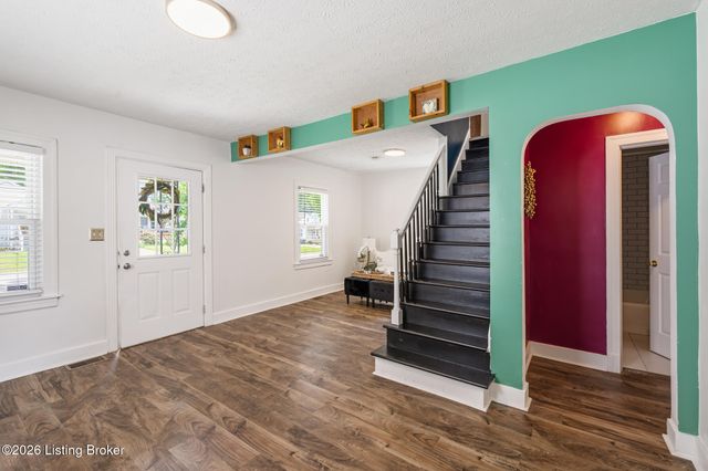 1022 Walter Ave, Louisville, KY 40215