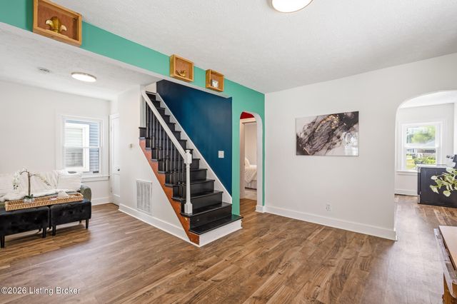 1022 Walter Ave, Louisville, KY 40215