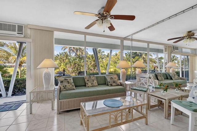 1221 Hillsboro Mile 23a, Hillsboro Beach, FL 33062