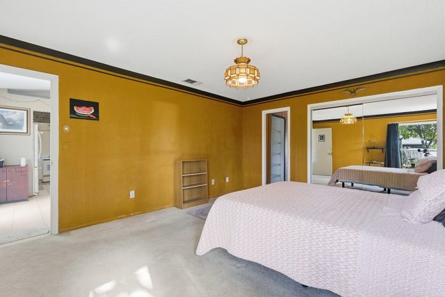 1132 SE Clifton Lane, Port St Lucie, FL 34983