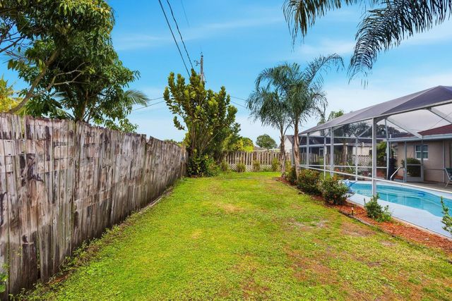 1132 SE Clifton Lane, Port St Lucie, FL 34983