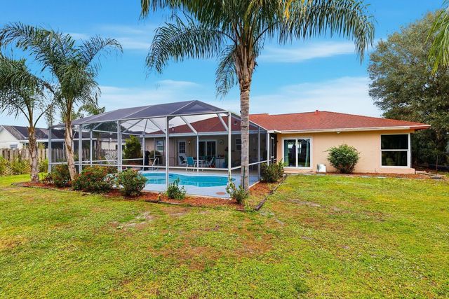 1132 SE Clifton Lane, Port St Lucie, FL 34983