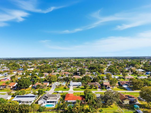 1132 SE Clifton Lane, Port St Lucie, FL 34983