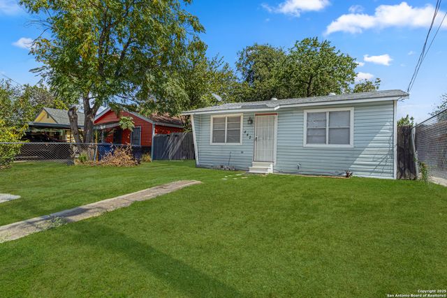 442 SW 41st St, San Antonio, TX 78237