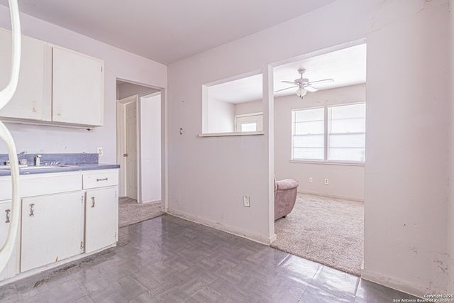442 SW 41st St, San Antonio, TX 78237