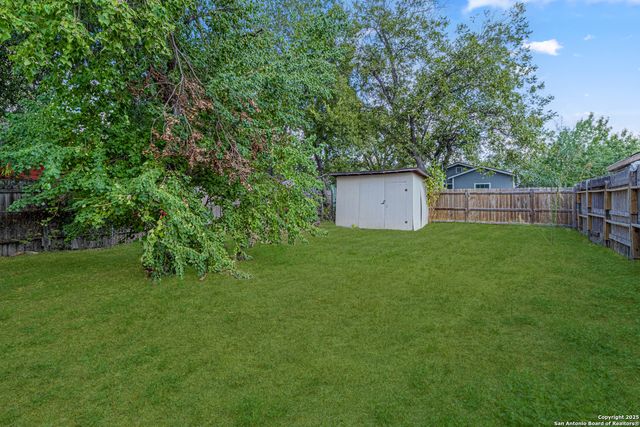 442 SW 41st St, San Antonio, TX 78237
