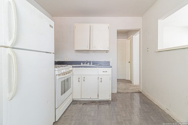 442 SW 41st St, San Antonio, TX 78237