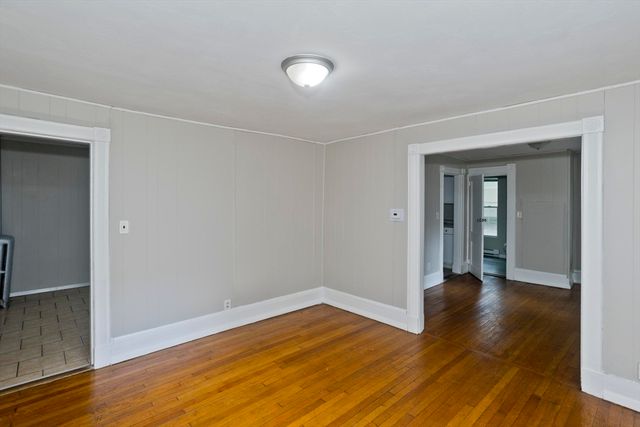45 Orchard St, Springfield, MA 01107