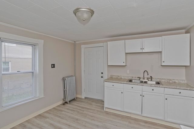 45 Orchard St, Springfield, MA 01107