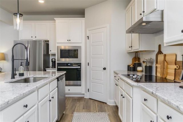 5351 Fox Den Road, Oakwood, GA 30566