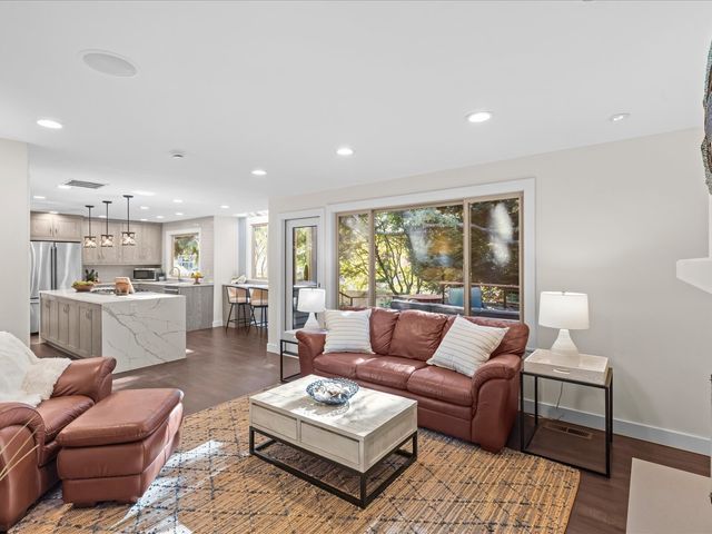 15007 93rd Place NE, Bothell, WA 98011