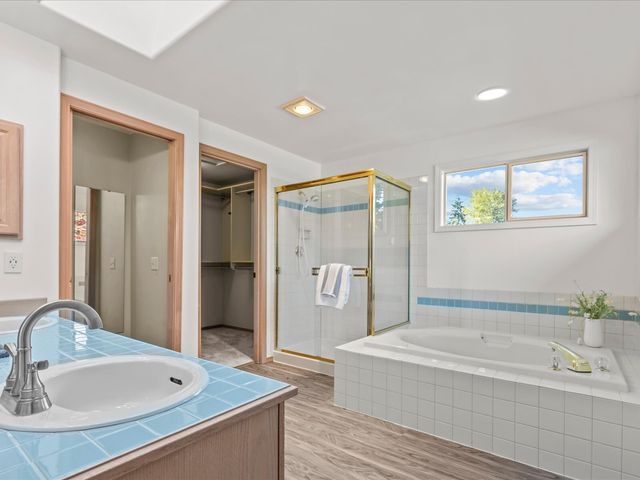 15007 93rd Place NE, Bothell, WA 98011