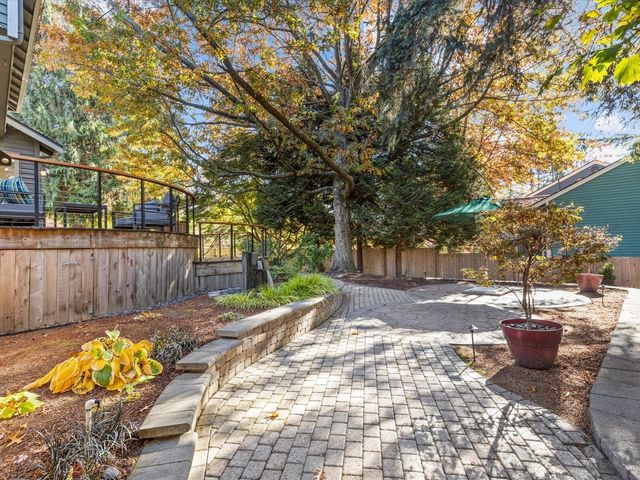 15007 93rd Place NE, Bothell, WA 98011