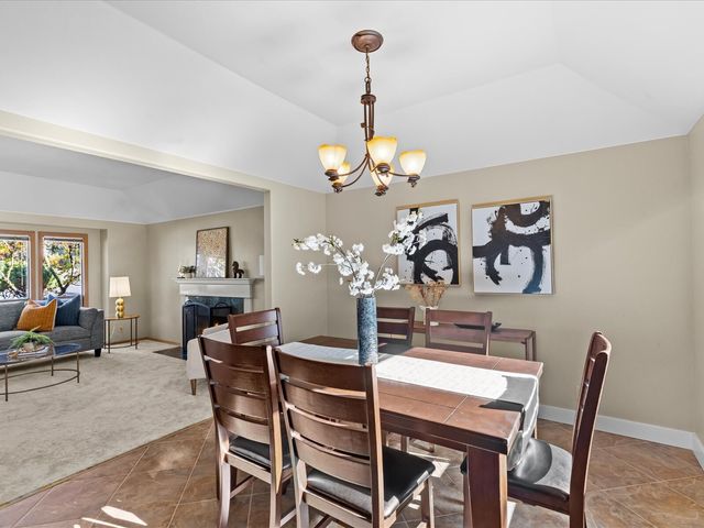 15007 93rd Place NE, Bothell, WA 98011