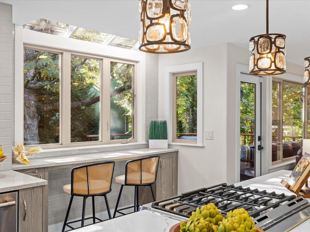 15007 93rd Place NE, Bothell, WA 98011
