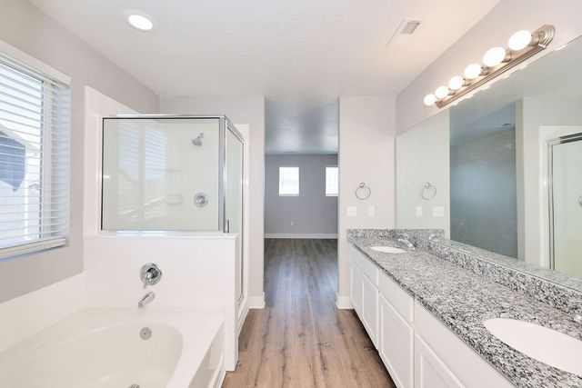 3658 S FINCH ST, Syracuse, UT 84075