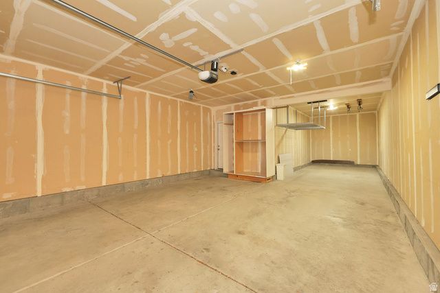 3658 S FINCH ST, Syracuse, UT 84075