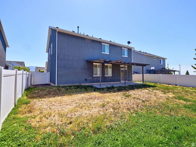 3658 S FINCH ST, Syracuse, UT 84075