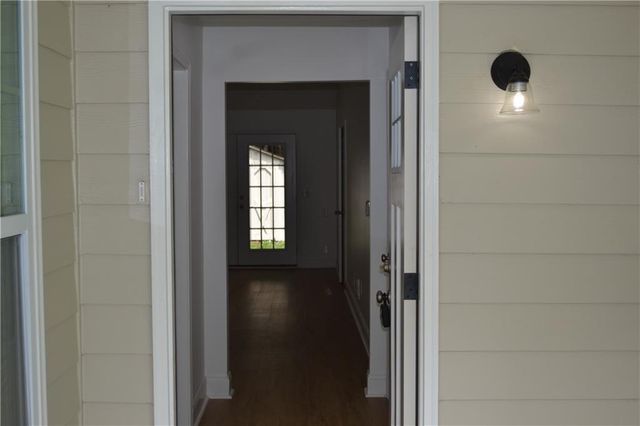 5134 Hill Farm Drive NE, Woodstock, GA 30188
