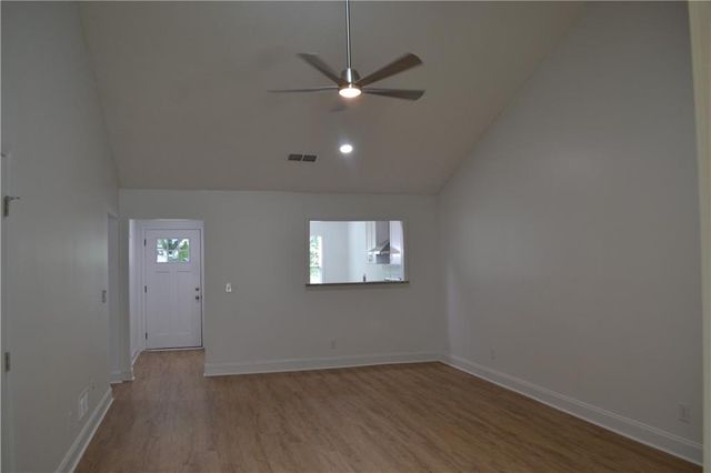 5134 Hill Farm Drive NE, Woodstock, GA 30188