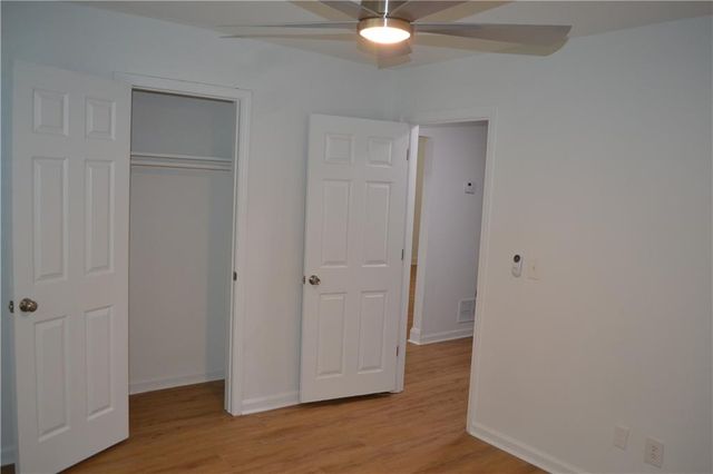 5134 Hill Farm Drive NE, Woodstock, GA 30188