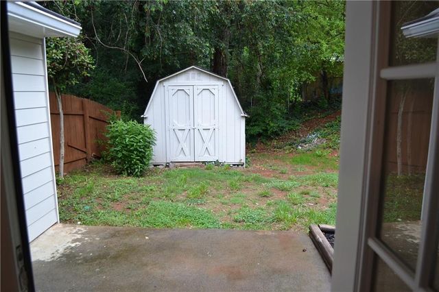 5134 Hill Farm Drive NE, Woodstock, GA 30188