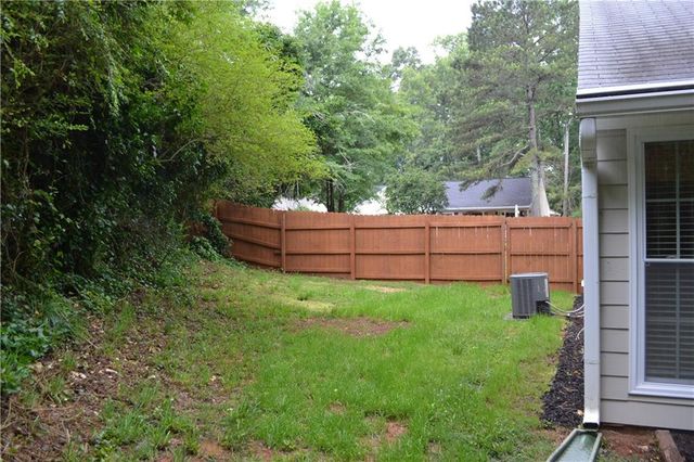 5134 Hill Farm Drive NE, Woodstock, GA 30188