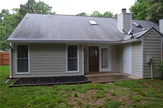 5134 Hill Farm Drive NE, Woodstock, GA 30188