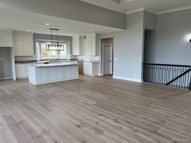 5873 Saratoga Drive, Oxford, MI 48371