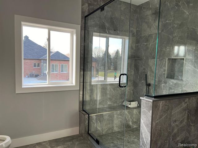5873 Saratoga Drive, Oxford, MI 48371