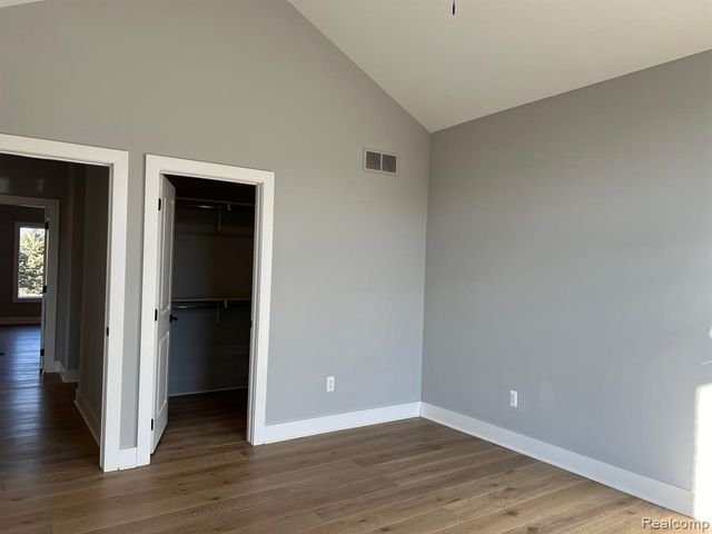 5873 Saratoga Drive, Oxford, MI 48371