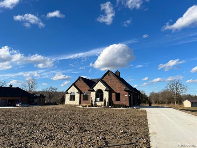 5873 Saratoga Drive, Oxford, MI 48371