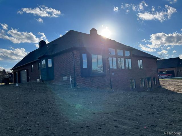 5873 Saratoga Drive, Oxford, MI 48371