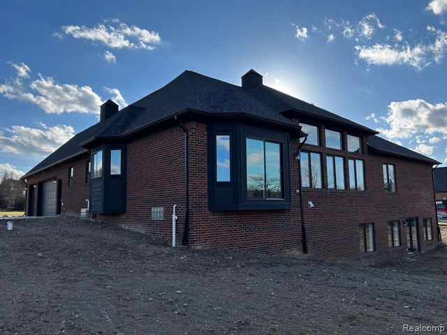 5873 Saratoga Drive, Oxford, MI 48371