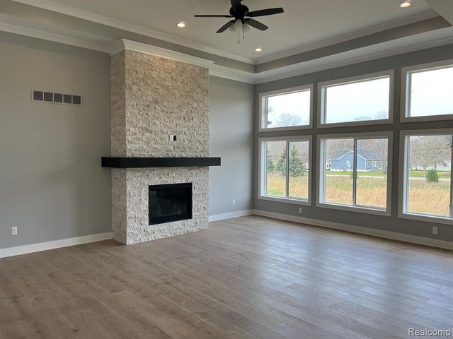 5873 Saratoga Drive, Oxford, MI 48371