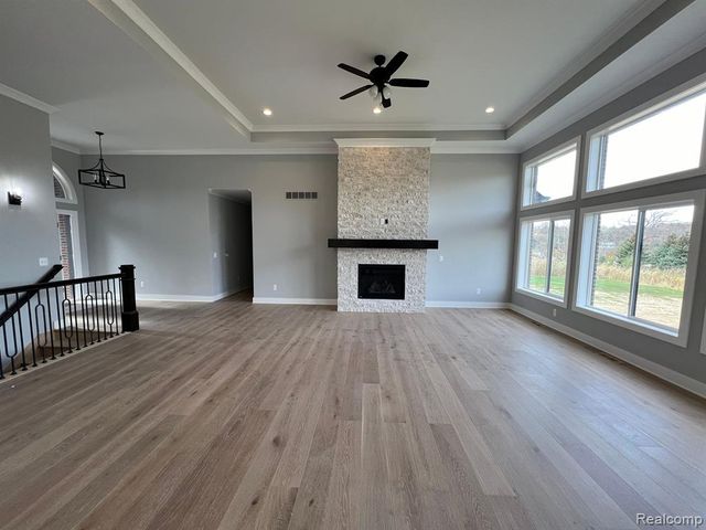5873 Saratoga Drive, Oxford, MI 48371