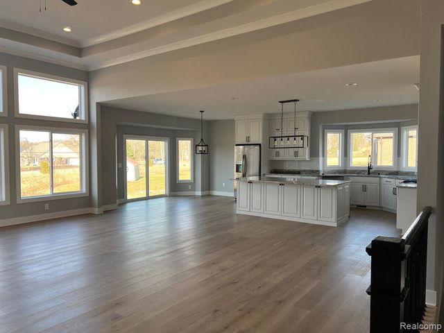 5873 Saratoga Drive, Oxford, MI 48371