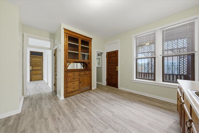 2701 S Saint Louis Avenue, Chicago, IL 60623